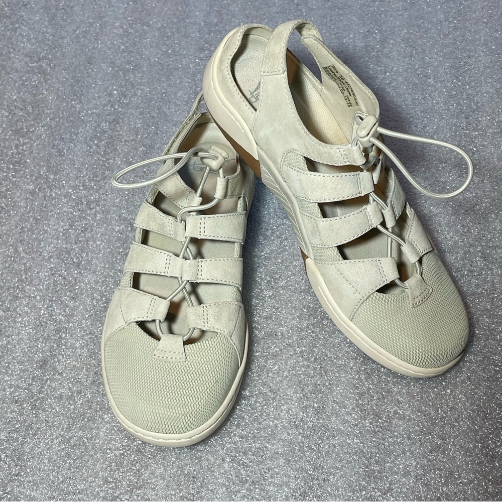 Dansko Riona Ivory Suede Ghillie Comfort Sandals 38